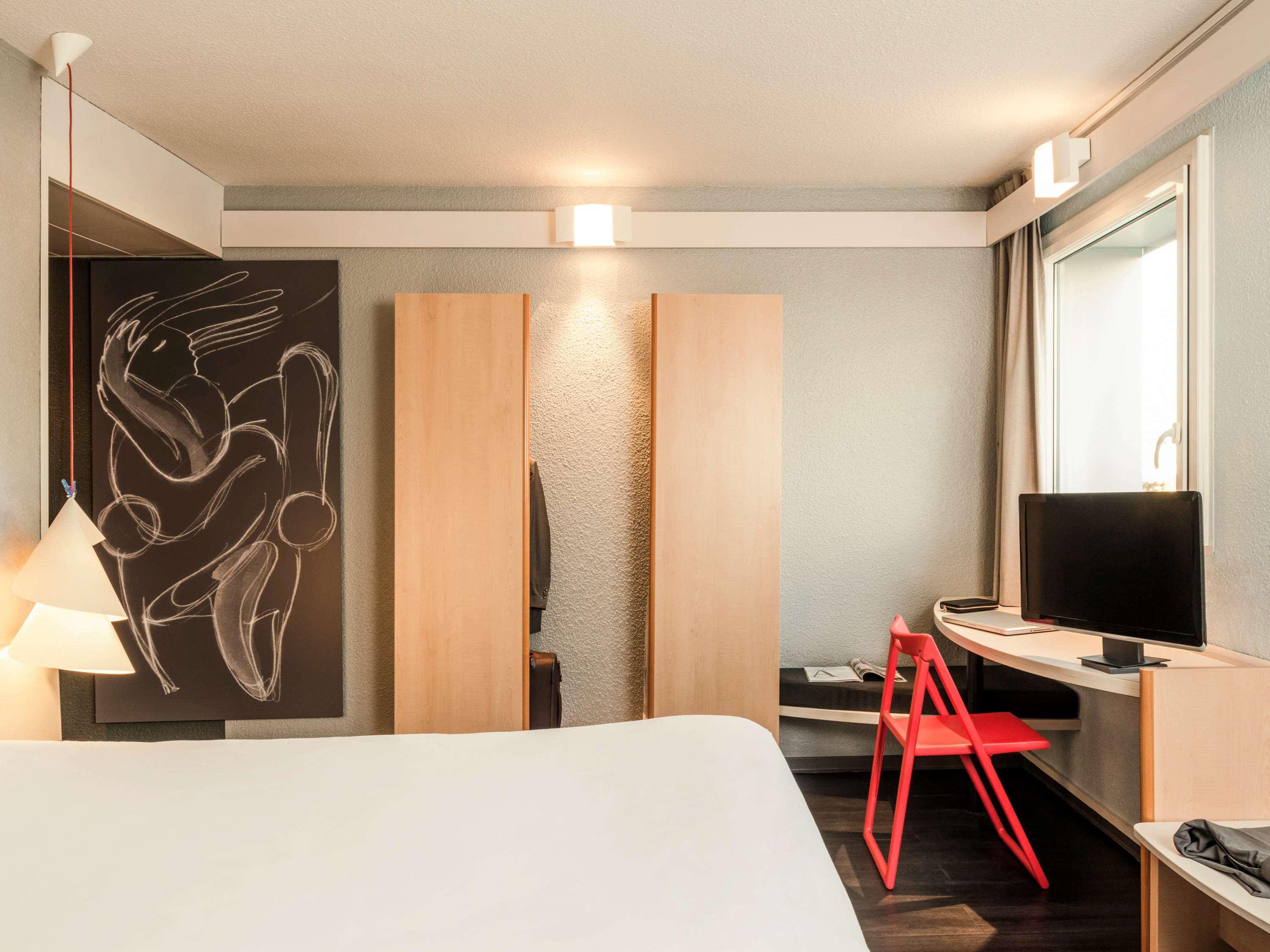 לה שסניי B&B Hotel Versailles Le Chesnay מראה חיצוני תמונה