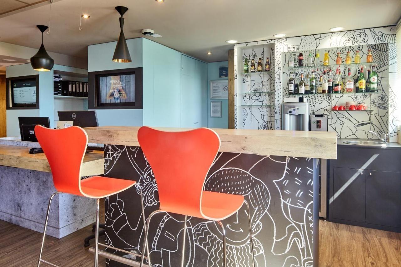 לה שסניי B&B Hotel Versailles Le Chesnay מראה חיצוני תמונה